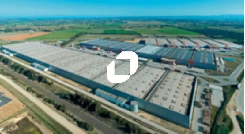 Industriel/Logistique dans Saint-Martin-de-Crau à louer - Photo de l’immeuble – Image 1 sur 4