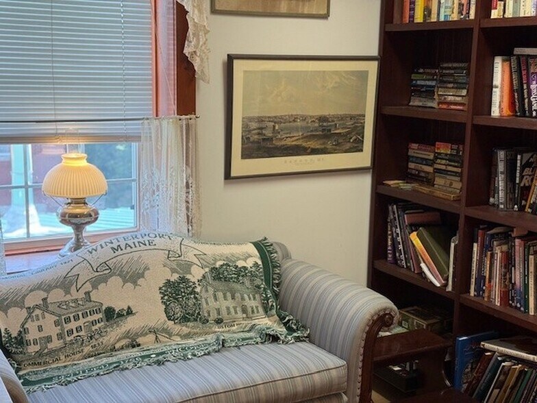 114 Main St, Winterport, ME à vendre - Photo de l’immeuble – Image 2 sur 5
