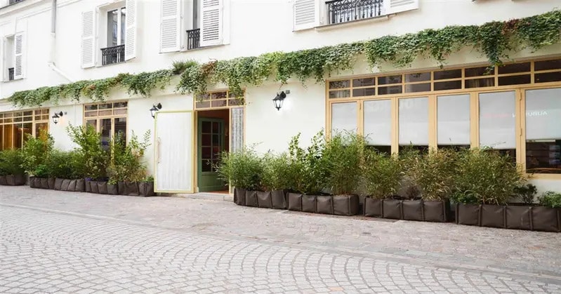 Local commercial dans Paris à louer - Photo de l’immeuble – Image 1 sur 9