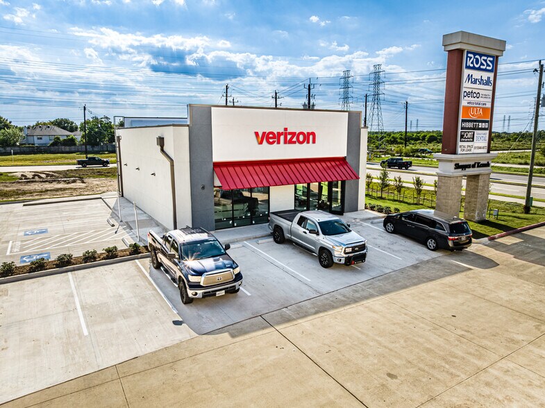 NWQ Hwy 518 & Evergreen Memorial Pky, Kemah, TX à vendre - Photo de l’immeuble – Image 2 sur 6