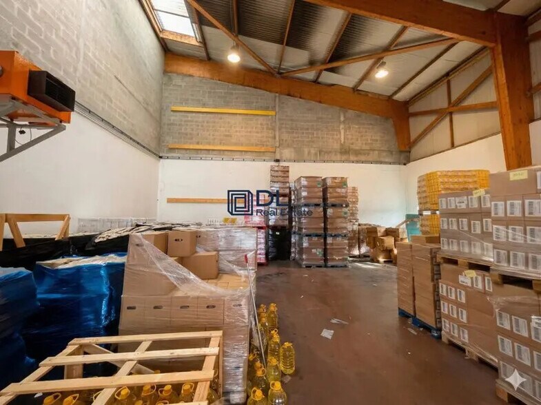 Industriel/Logistique dans Pontault-Combault à vendre - Photo intérieure – Image 2 sur 3