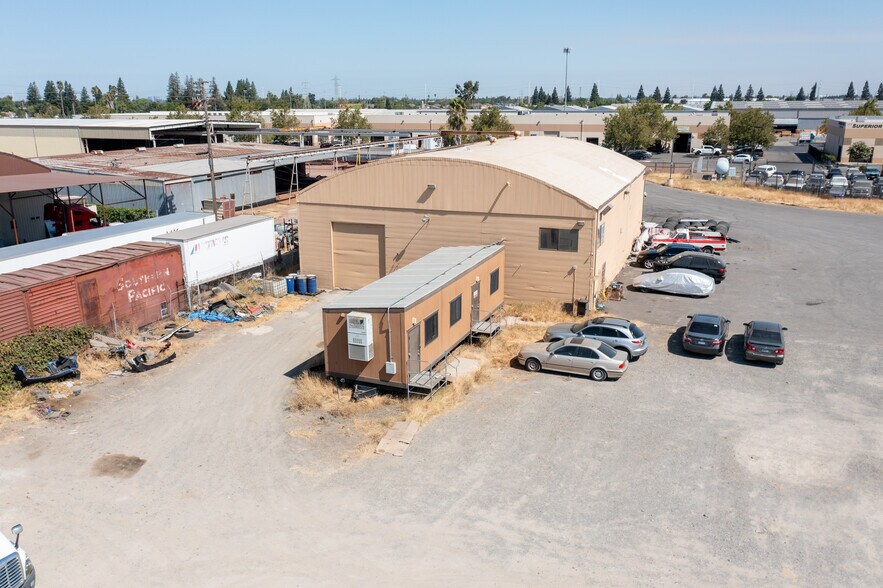 7011 Power Inn Rd, Sacramento, CA à louer - Photo de l’immeuble – Image 3 sur 8