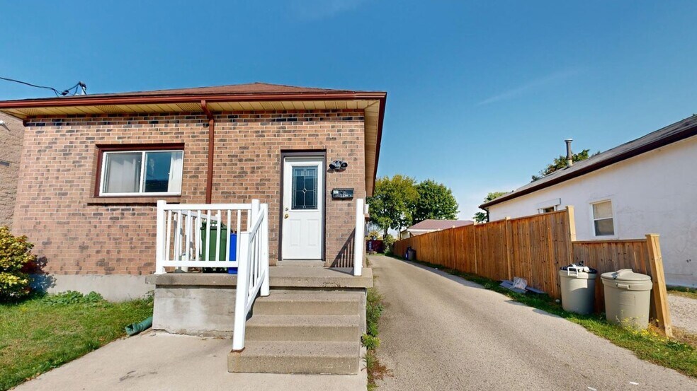 184 Simcoe St, London, ON à vendre - Photo de l’immeuble – Image 2 sur 22
