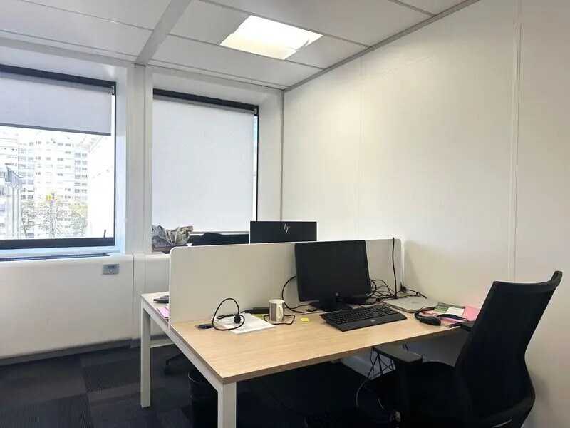 Bureau dans Lyon à louer Photo de l’immeuble– Image 1 sur 8