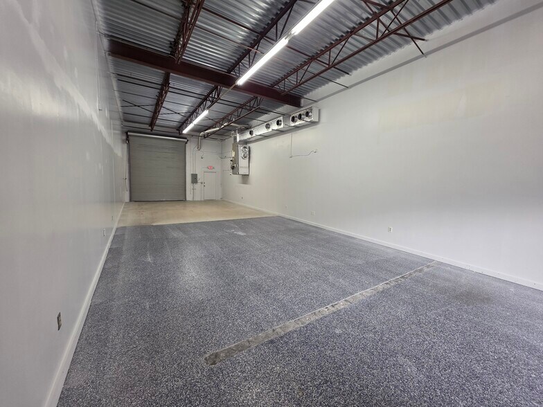 5500-5546 Haines Rd N, Saint Petersburg, FL à louer - Photo de l’immeuble – Image 3 sur 6