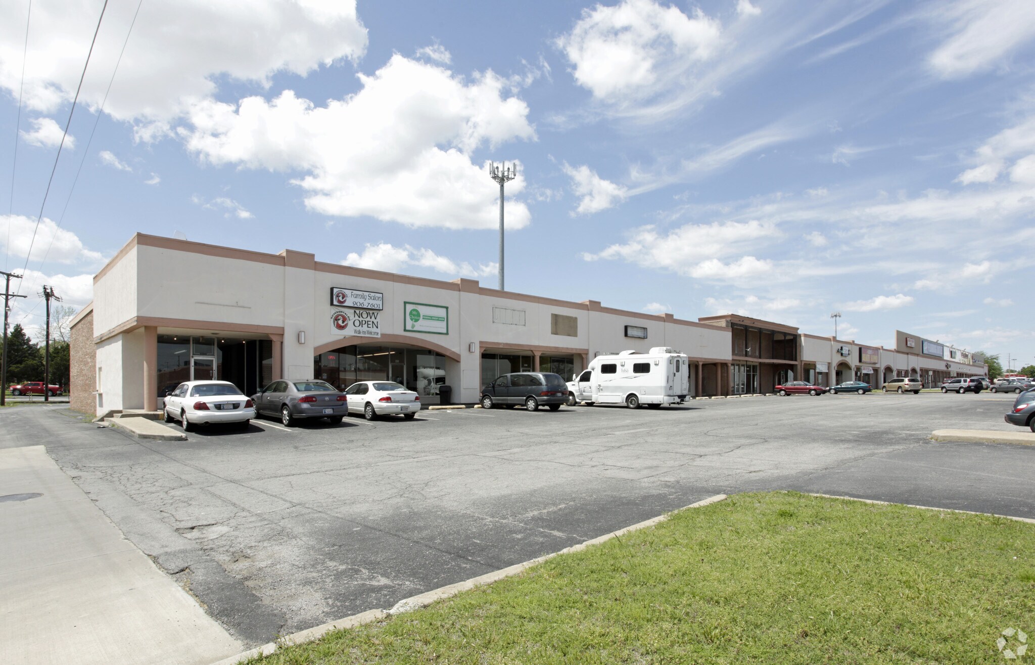 2120-2198 S Sheridan Rd, Tulsa, OK à louer Photo de l’immeuble– Image 1 sur 5