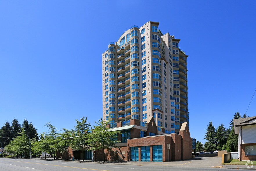 2825 Clearbrook Rd, Abbotsford, BC à louer - Photo de l’immeuble – Image 2 sur 2