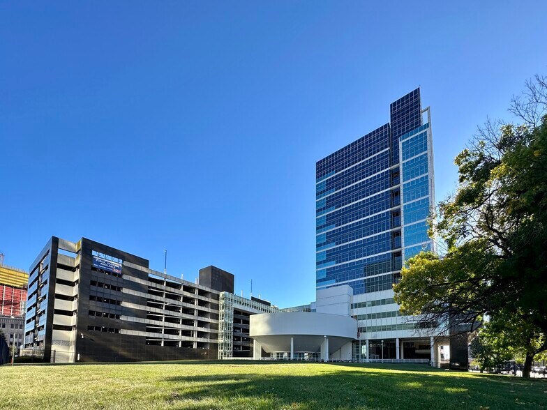 1085 Raymond Blvd, Newark, NJ à louer - Photo de l’immeuble – Image 1 sur 17