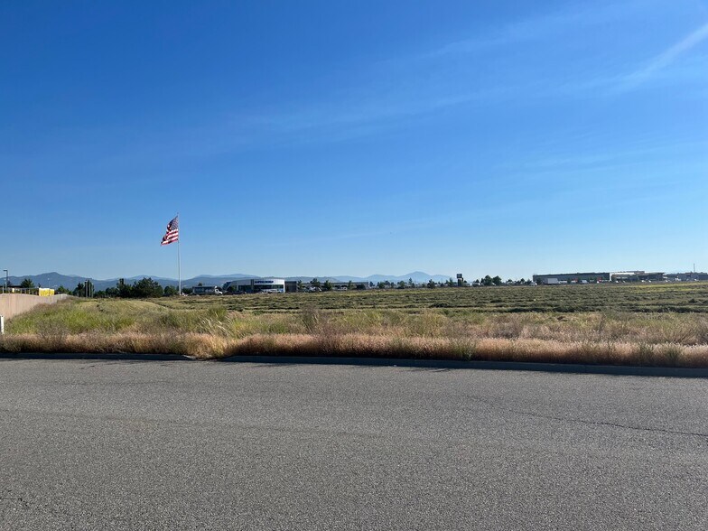 19551 E Appleway Ave, Liberty Lake, WA à vendre - Photo de l’immeuble – Image 3 sur 11