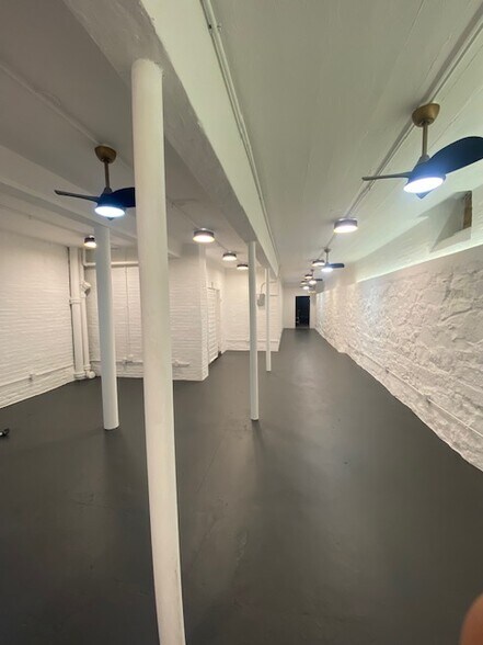 369 Broadway, Everett, MA à louer - Photo intérieure – Image 2 sur 7