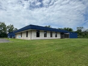 35 Industrial Park Pl, Middletown, CT à louer Photo intérieure– Image 1 sur 2