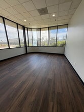 1611 W Pomona Rd, Corona, CA à louer Photo intérieure– Image 1 sur 6