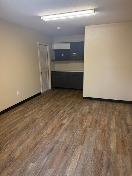 1815 Dickinson Ave, Dickinson, TX à louer - Photo intérieure – Image 2 sur 10