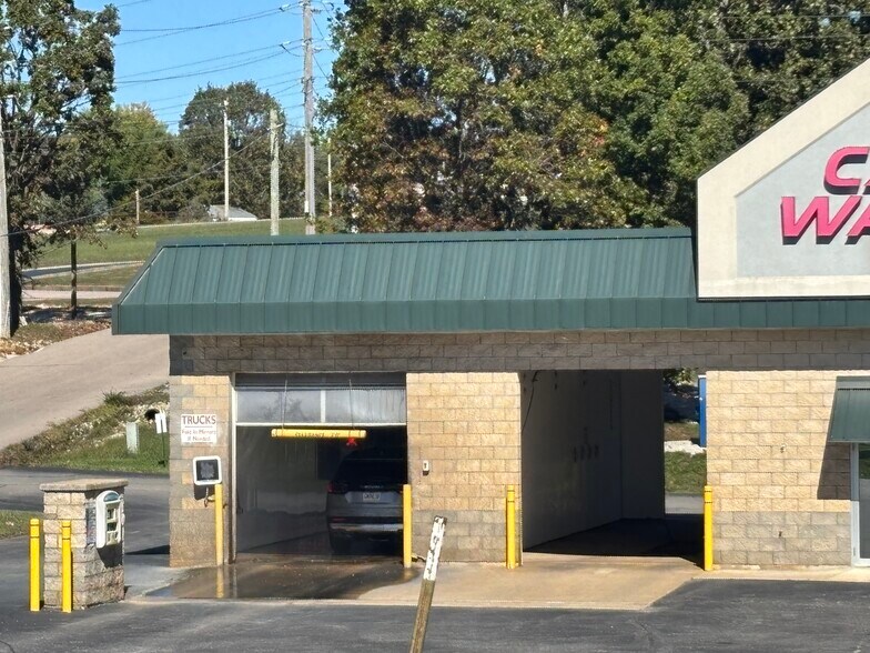 312 N Main St, Gravois Mills, MO à vendre - Photo de l’immeuble – Image 2 sur 12