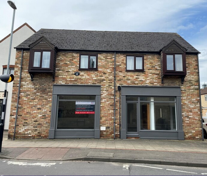15-17 White Hart Ct, St Ives à louer - Photo principale – Image 1 sur 1