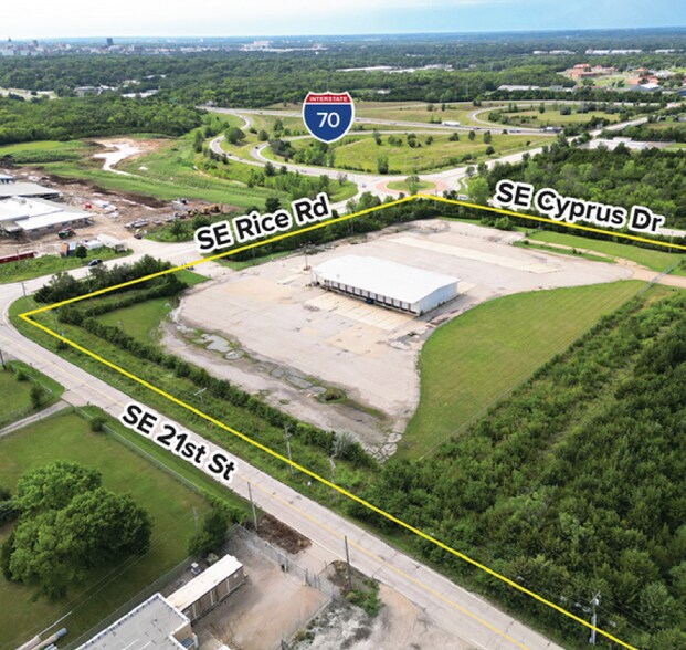 2000 SE Rice Rd, Topeka, KS à louer - Photo de l’immeuble – Image 3 sur 8