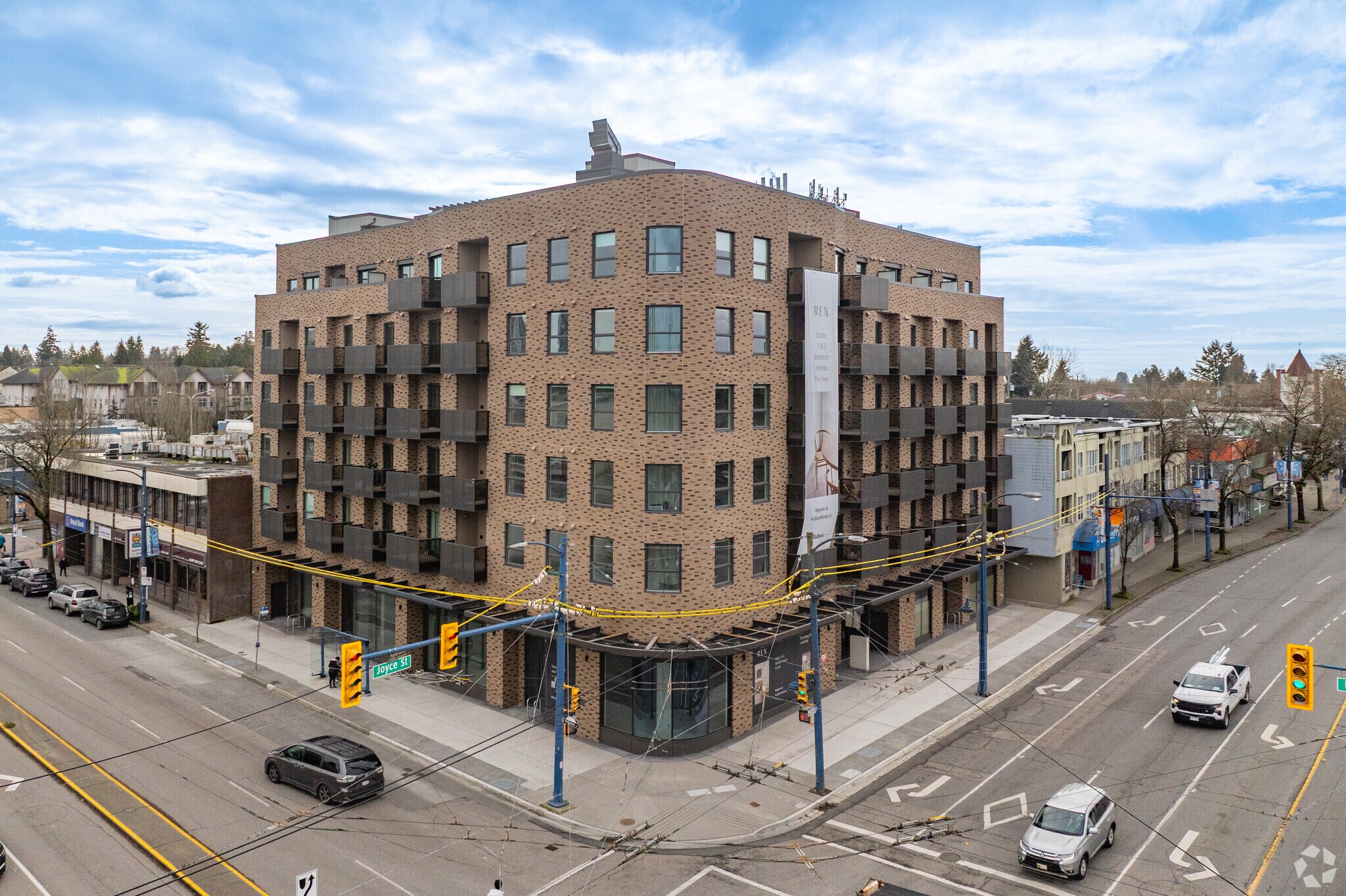 5510 Joyce St, Vancouver, BC à louer Photo principale– Image 1 sur 4