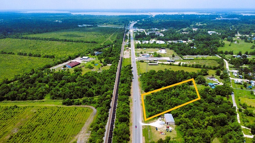 2.70 acres Farm to Market 1960 Road East, Huffman, TX à vendre Photo principale– Image 1 sur 5