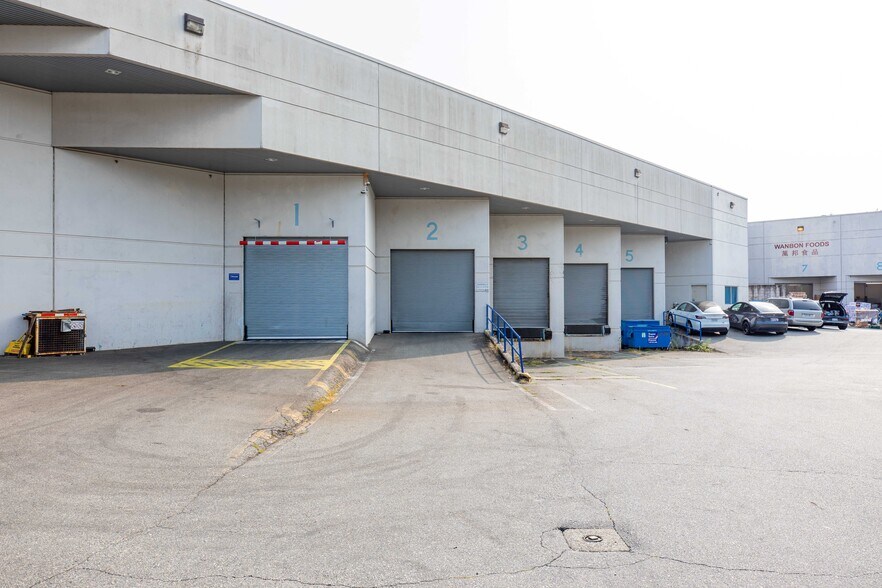 5388 Parkwood Pl, Richmond, BC à vendre - Photo de l’immeuble – Image 2 sur 4