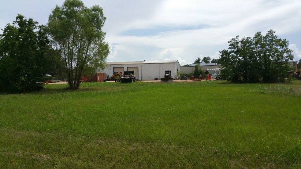 3501 N Loop 336 portefeuille de 2 biens à vendre sur LoopNet.fr - Photo principale – Image 1 sur 2