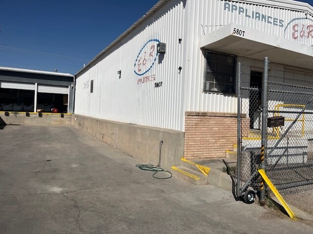 5807 Ybarra Ct, El Paso, TX à louer - Photo de l’immeuble – Image 2 sur 14