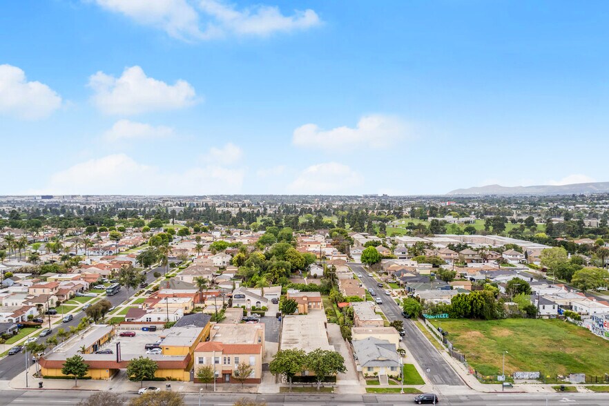 7815 Crenshaw Blvd, Los Angeles, CA à vendre - Photo de l’immeuble – Image 3 sur 17