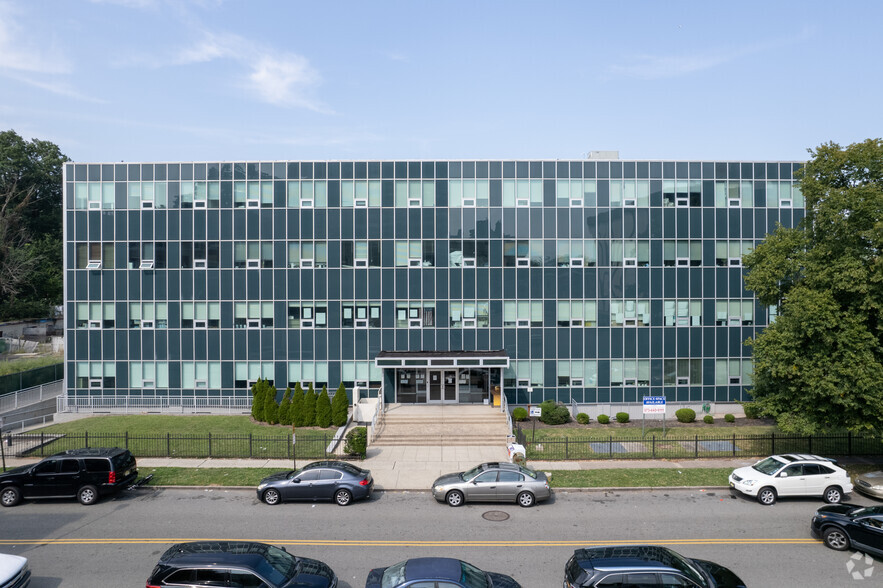 7 Glenwood Ave, East Orange, NJ à louer - Photo de l’immeuble – Image 2 sur 4