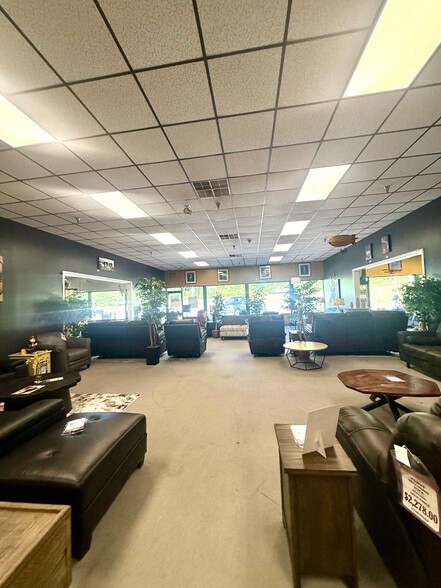 97 Plaistow Rd, Plaistow, NH à louer - Photo intérieure – Image 2 sur 17