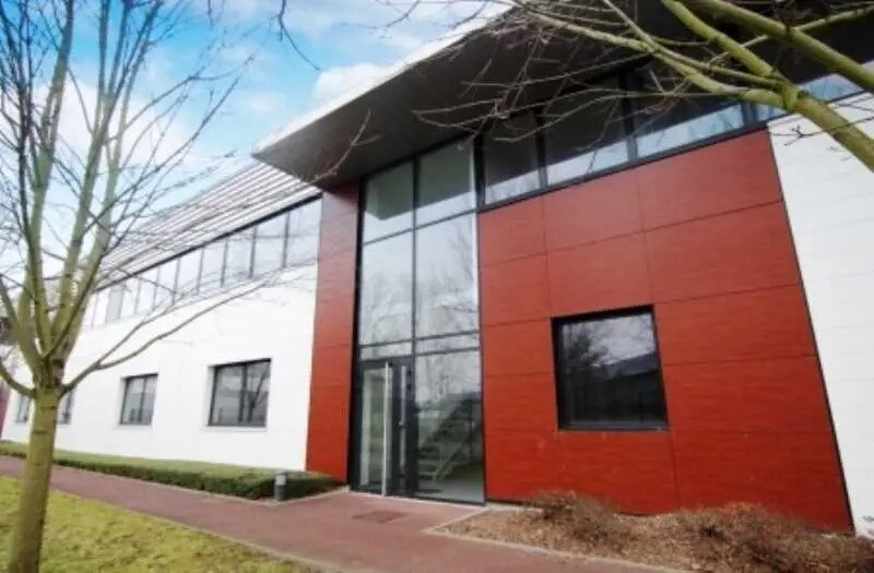 Local d’activités dans Lisses à louer Photo de l’immeuble– Image 1 sur 9