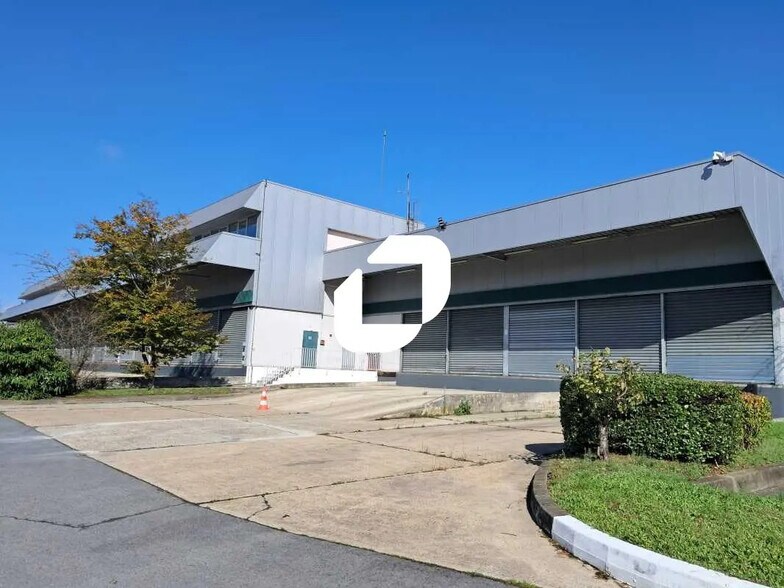 Industriel/Logistique dans Aulnay-sous-Bois à louer - Photo de l’immeuble – Image 1 sur 10
