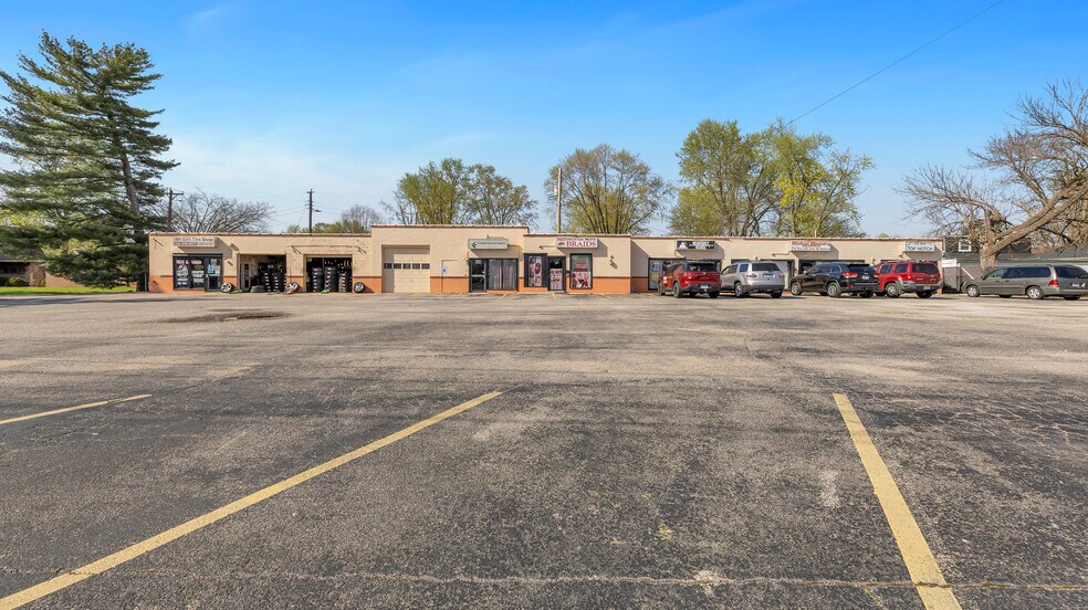 10227 Lincoln Trl, Fairview Heights, IL à vendre - Photo de l’immeuble – Image 2 sur 14