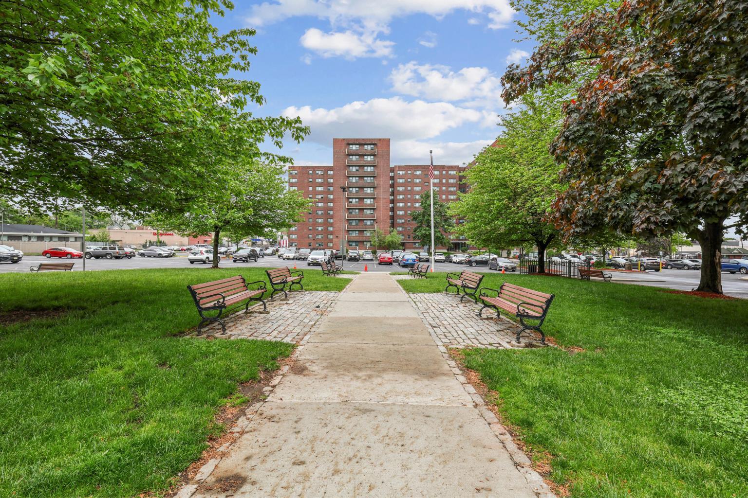 20 Marshall St, Irvington, NJ à louer Photo principale– Image 1 sur 9