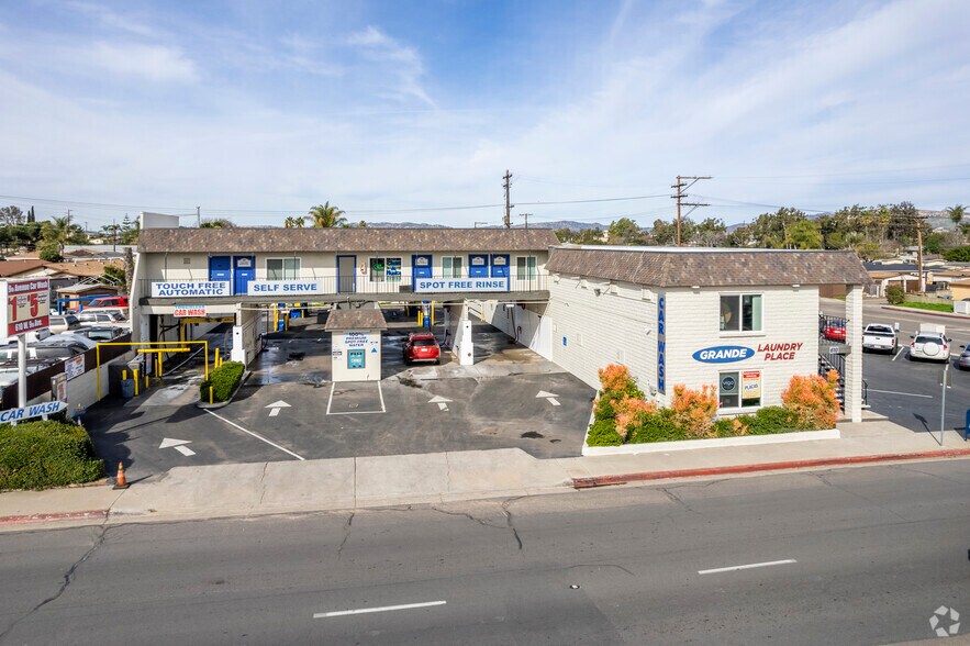 610 W 9th Ave, Escondido, CA à louer - Photo principale – Image 1 sur 2