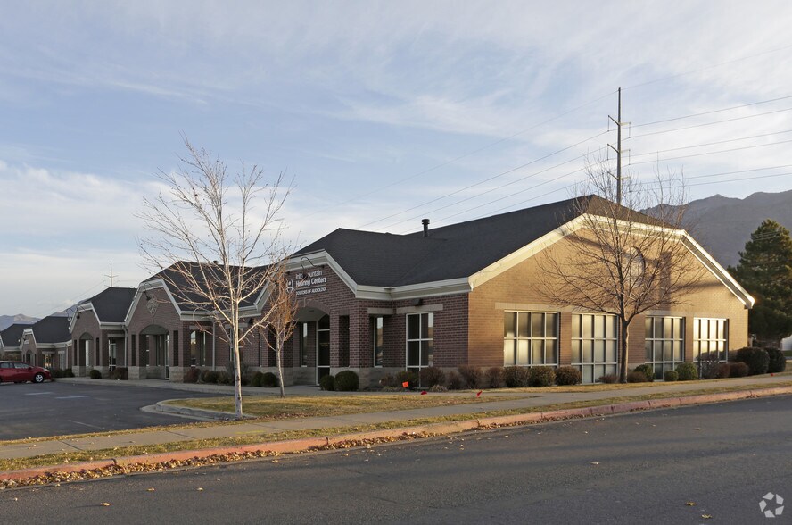 5349 S Adams Ave, Ogden, UT à louer - Photo principale – Image 1 sur 6