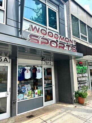 Plus de détails pour 7813 Old Georgetown Rd, Bethesda, MD - Local commercial à louer