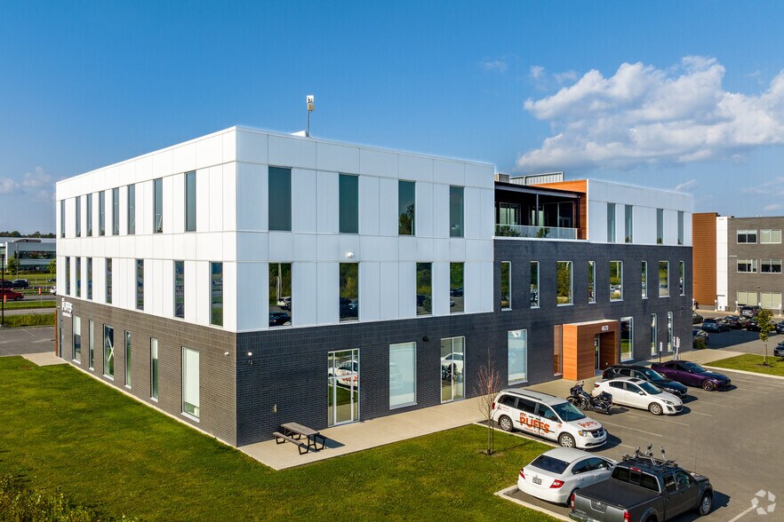 4670 Aut Sud Laval (A-440) Desste O, Laval, QC à vendre - Photo de l’immeuble – Image 3 sur 6