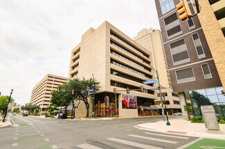 Plus de détails pour 425 Soledad St, San Antonio, TX - Bureau à louer