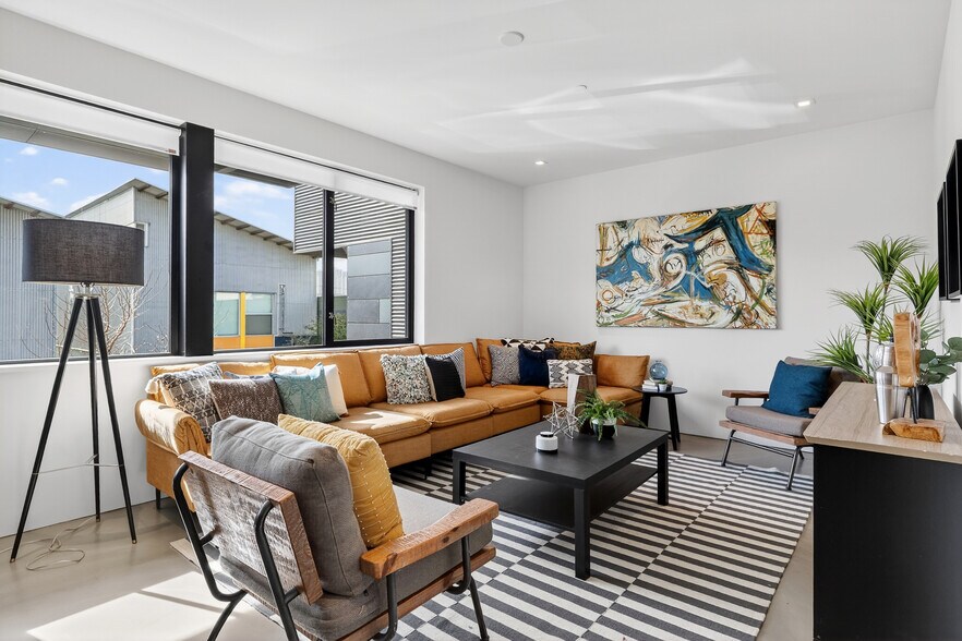811 Folger Ave, Berkeley, CA à vendre - Photo de l’immeuble – Image 3 sur 6