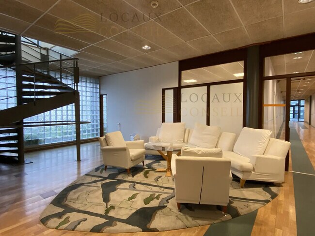 Plus de détails pour Bureau à louer