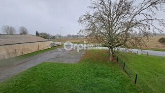 Plus de détails pour 45 Rue Des Genêts, Serres-Castet - Bureau à louer