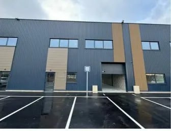 Local d'activités dans Colombelles à vendre - Photo de l’immeuble – Image 2 sur 6