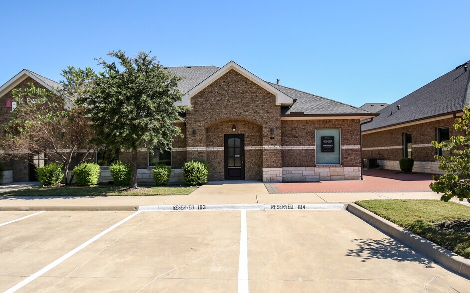 4433 Punjab Way, Frisco, TX à louer - Photo de l’immeuble – Image 3 sur 21