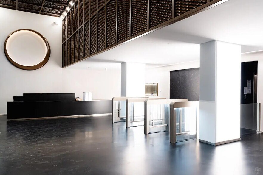 17 Boulevard Morland, Paris à louer - Photo de l’immeuble – Image 2 sur 5