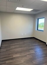 745 Atlanta Hwy, Cumming, GA à louer Photo intérieure– Image 2 sur 2