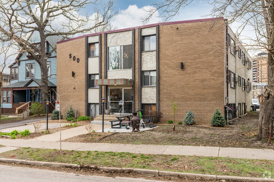 500 Ridgewood Ave, Minneapolis, MN à vendre - Photo de l’immeuble – Image 3 sur 7
