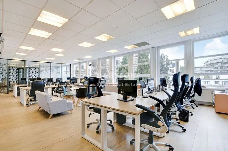 Bureau dans Neuilly-sur-Seine à louer Photo de l’immeuble– Image 1 sur 13