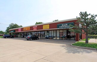 Plus de détails pour 300-328 N Broadway St, Moore, OK - Bureau/Local commercial à louer