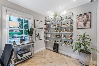 762-B Walker Rd, Great Falls, VA à louer Photo intérieure– Image 2 sur 18