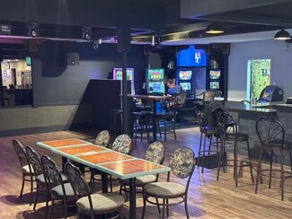 Plus de détails pour 5011 50 St, Barrhead, AB - Hôtellerie à vendre