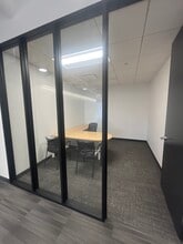 425 S Financial Pl, Chicago, IL à louer Photo de l’immeuble– Image 2 sur 4